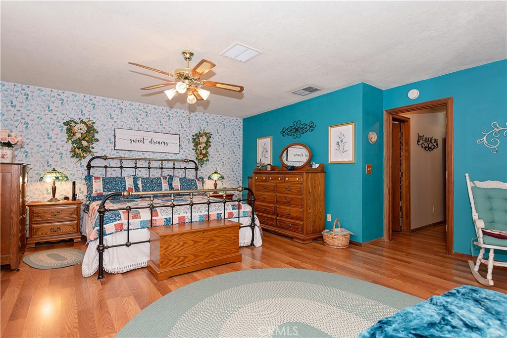 2212 W Avenue O8 Property Photo 23