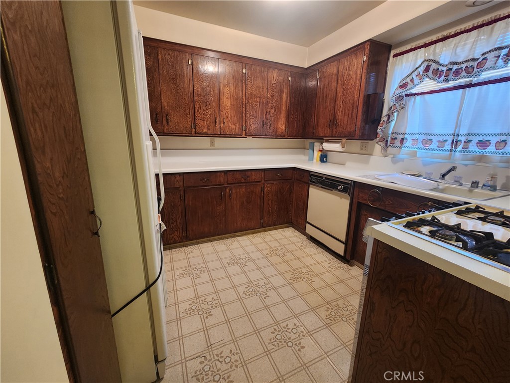 37755 Lasker Property Photo 8