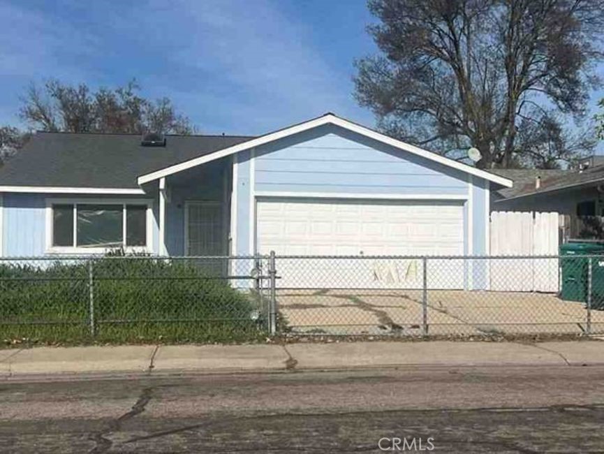 2505 Claridge Property Photo 2