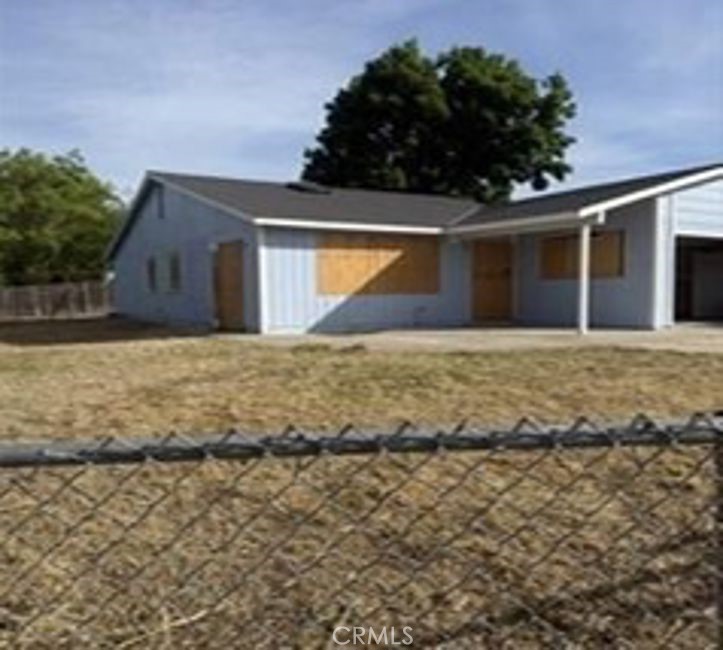 2505 Claridge Property Photo 3