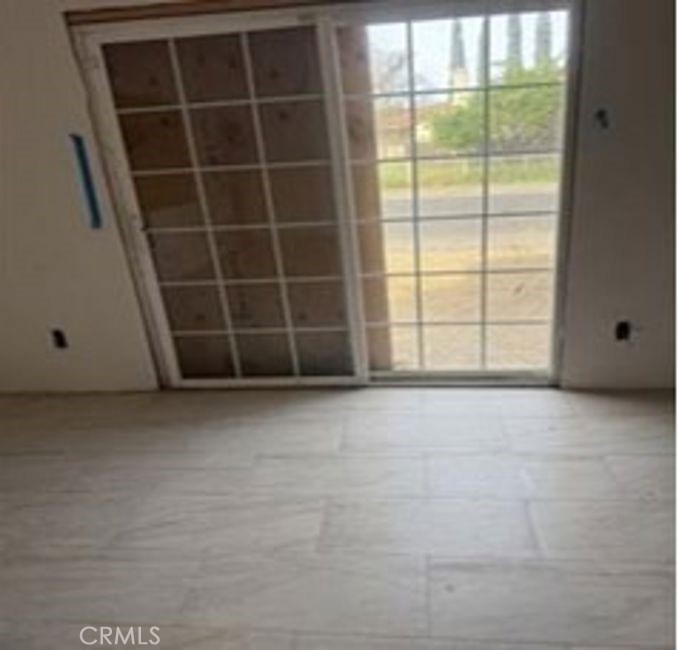 2505 Claridge Property Photo 4