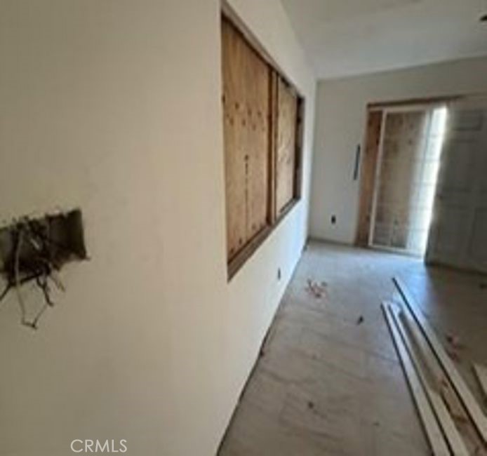 2505 Claridge Property Photo 8