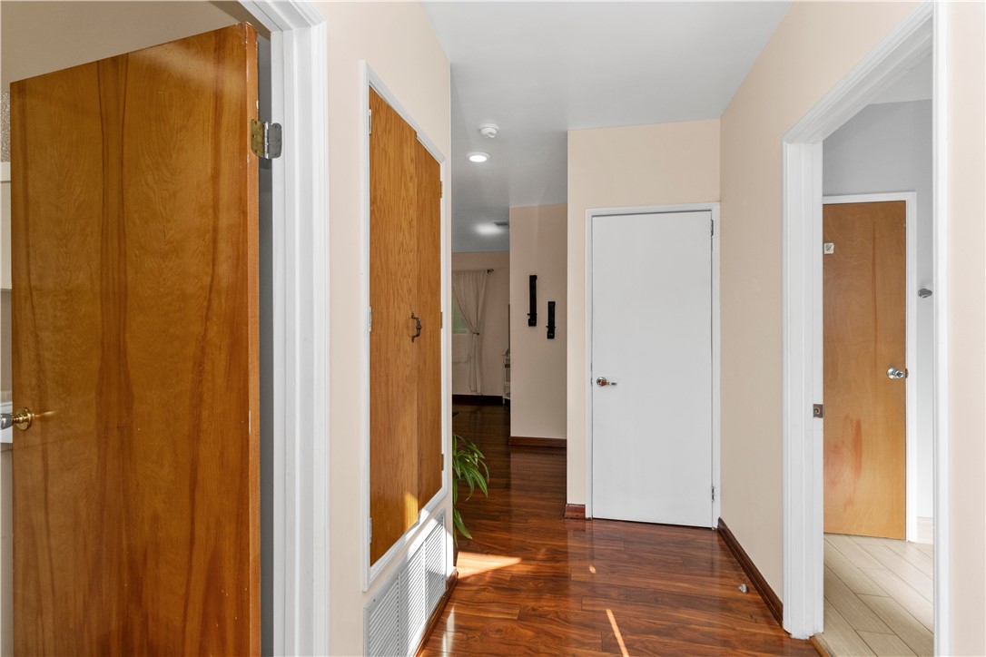 161 N Willaman Drive Property Photo 3