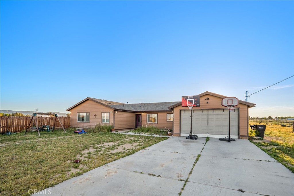 47867 80th W Property Photo 3