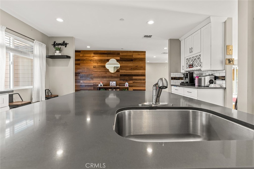 47867 80th W Property Photo 5