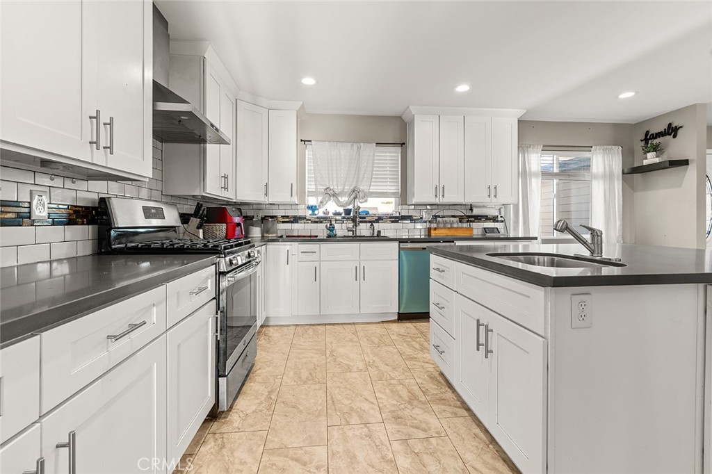 47867 80th W Property Photo 9