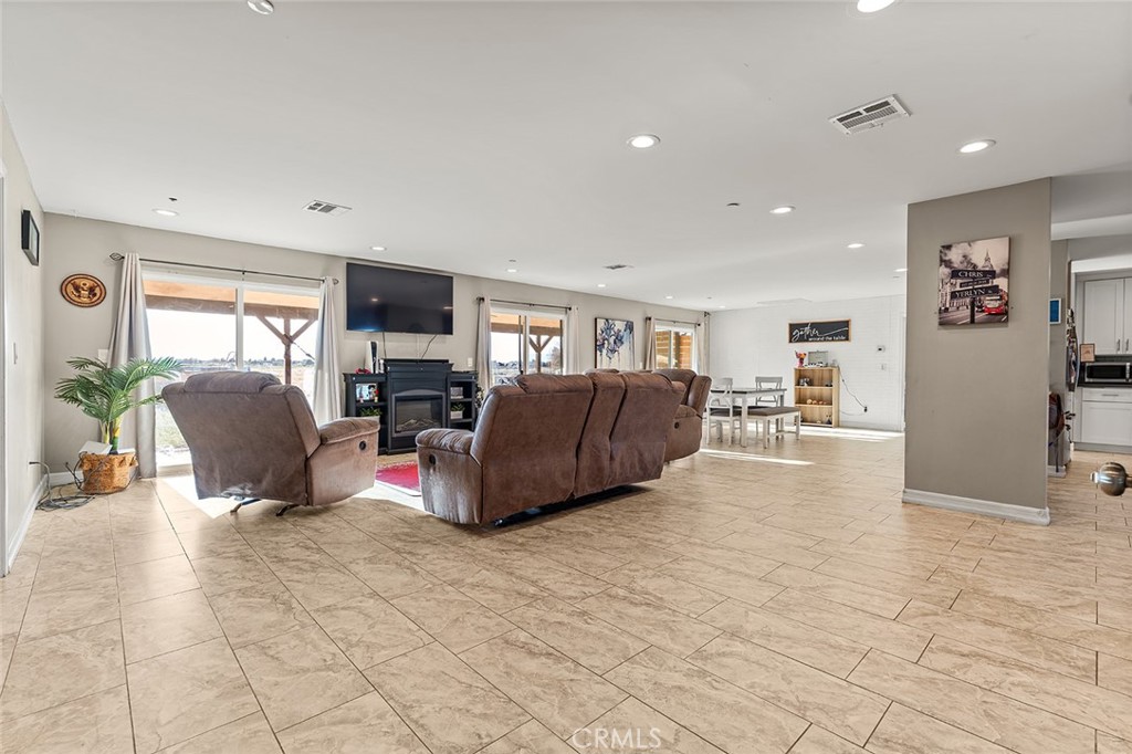 47867 80th W Property Photo 13
