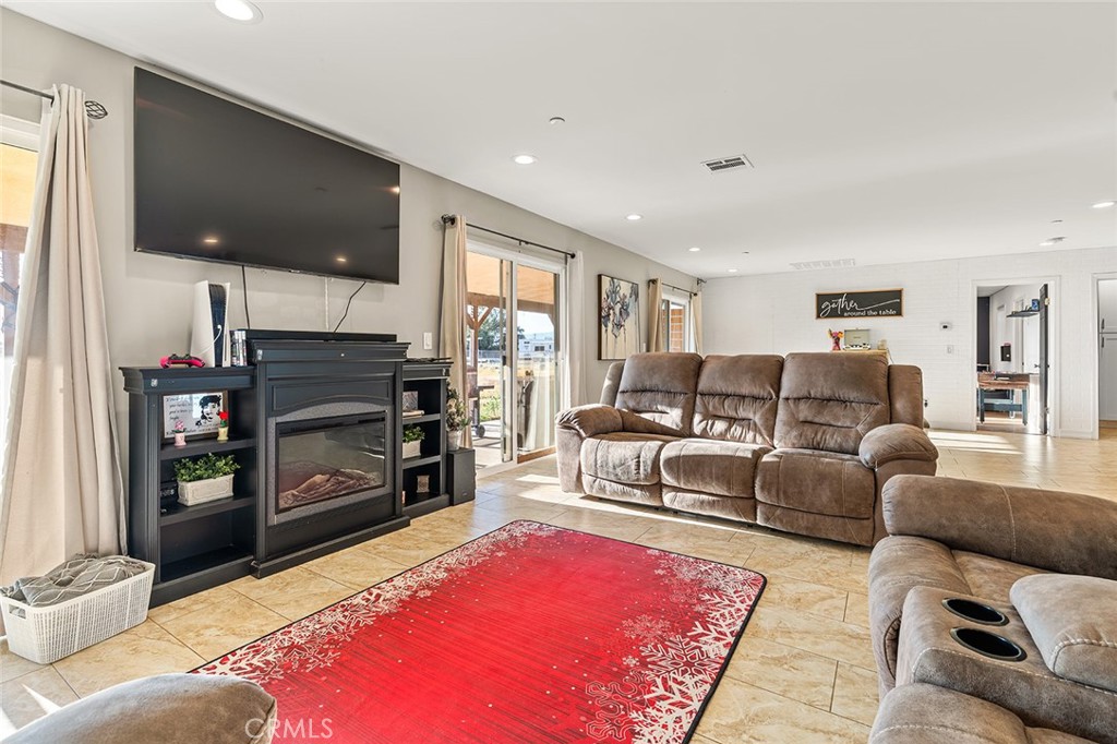 47867 80th W Property Photo 14