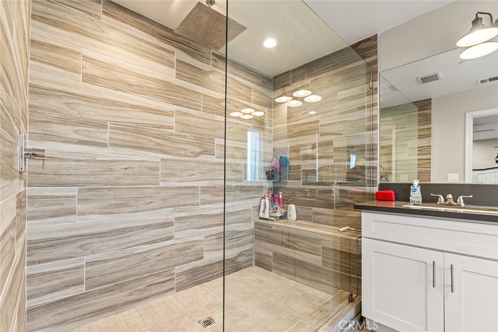47867 80th W Property Photo 19