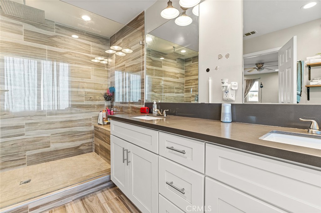 47867 80th W Property Photo 20