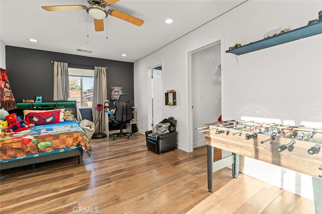 47867 80th W Property Photo 22