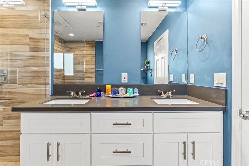 47867 80th W Property Photo 27