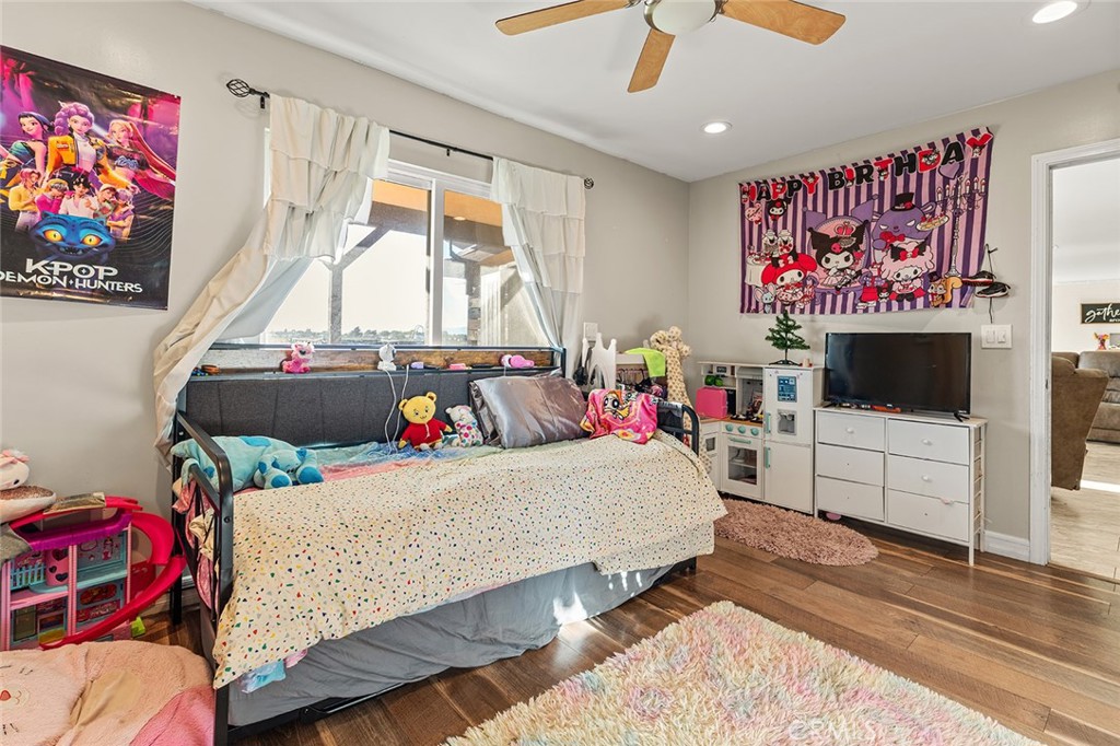 47867 80th W Property Photo 31