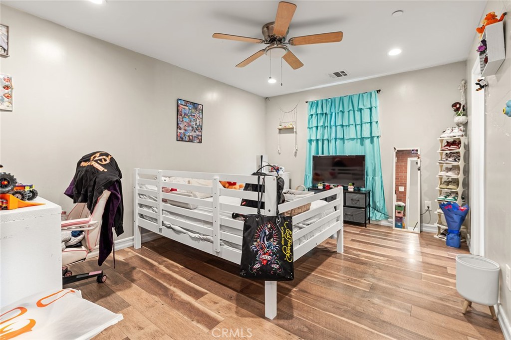 47867 80th W Property Photo 32