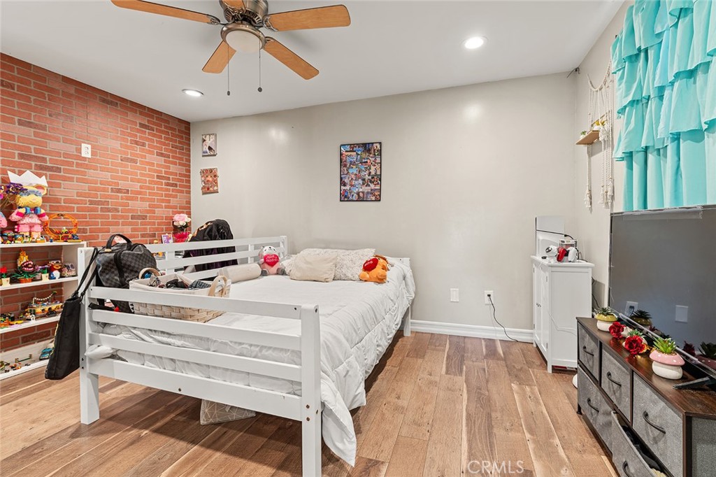 47867 80th W Property Photo 33