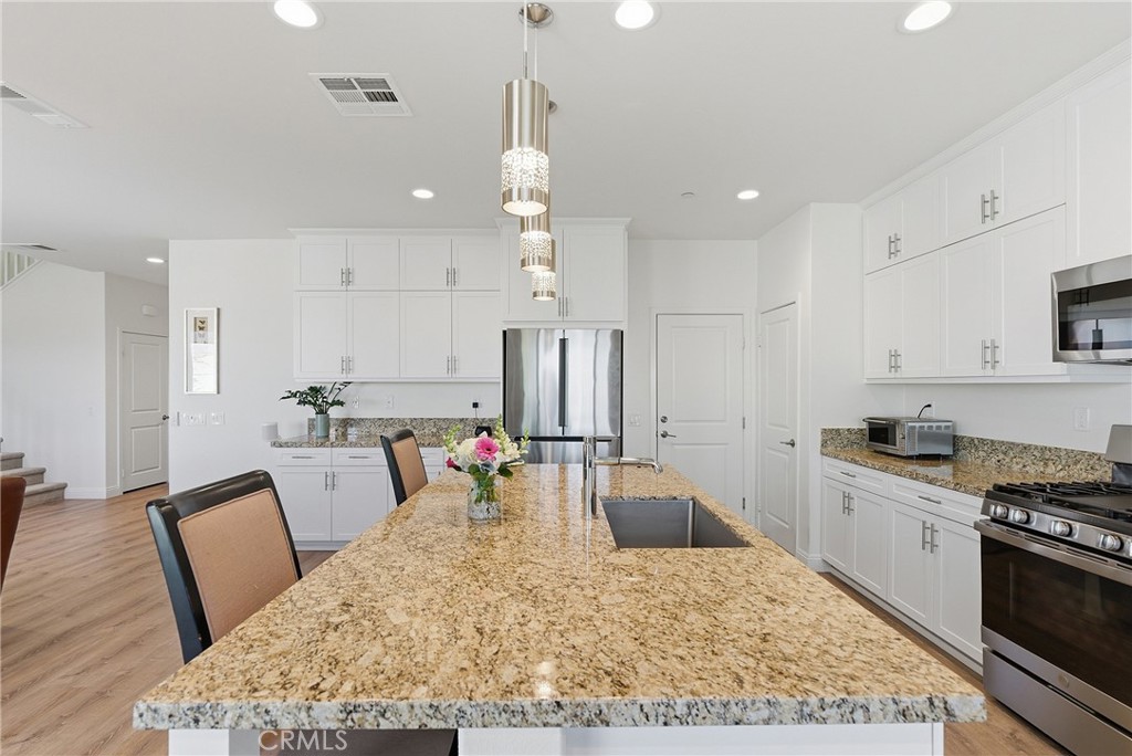 18106 Meridian Property Photo 12