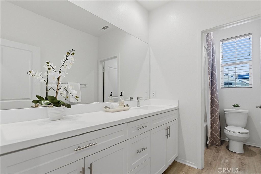 18106 Meridian Property Photo 42