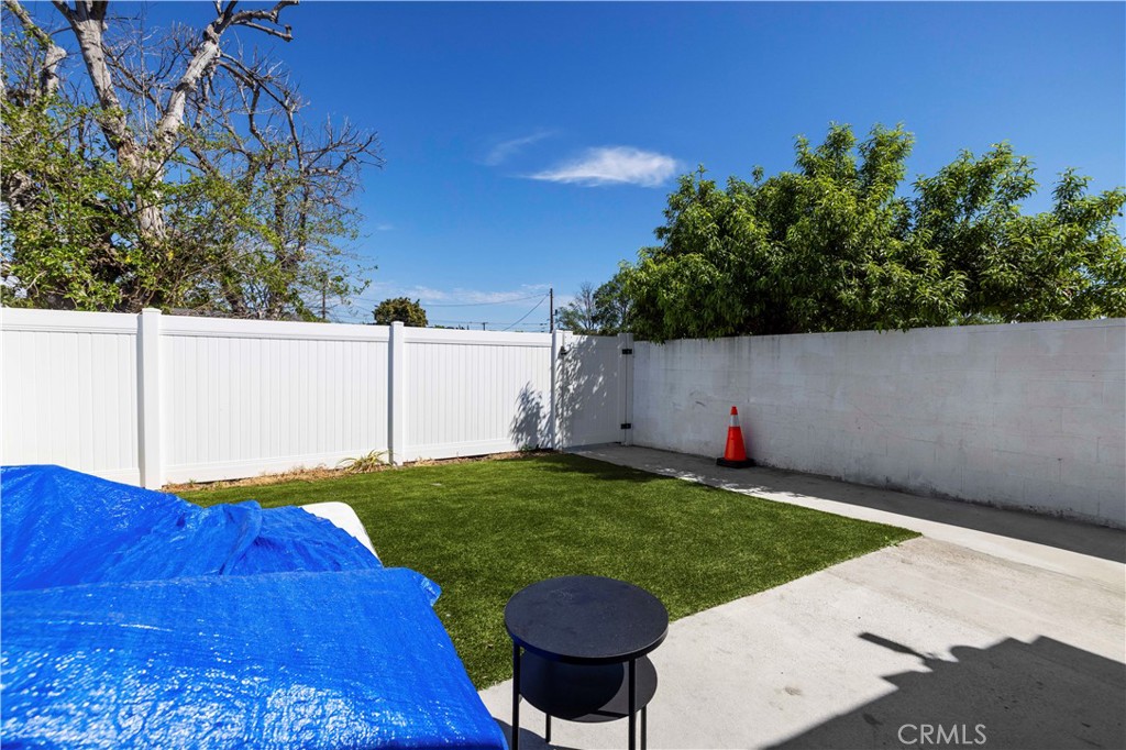 8353 Chimineas Property Photo 34