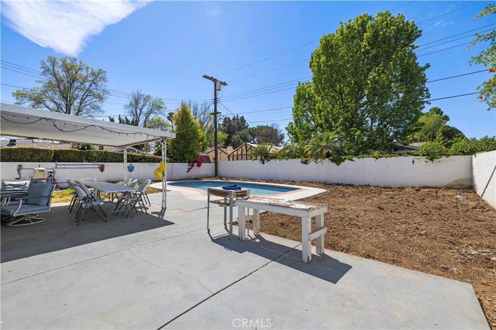 8353 Chimineas Property Photo 36