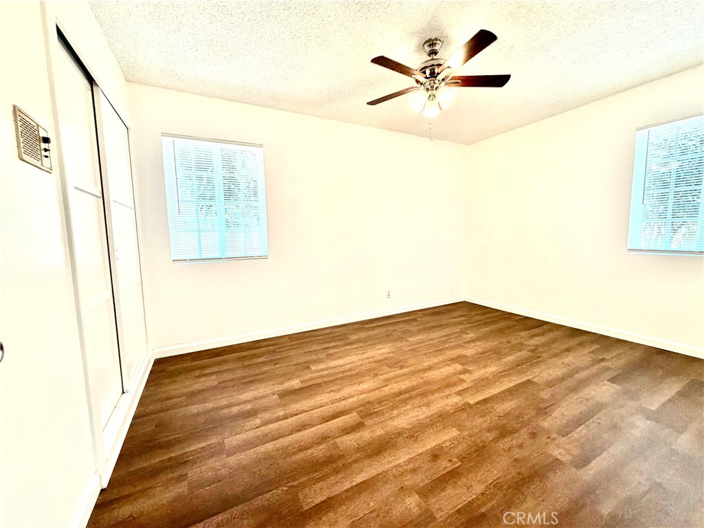 431 E Rosslynn Property Photo 11