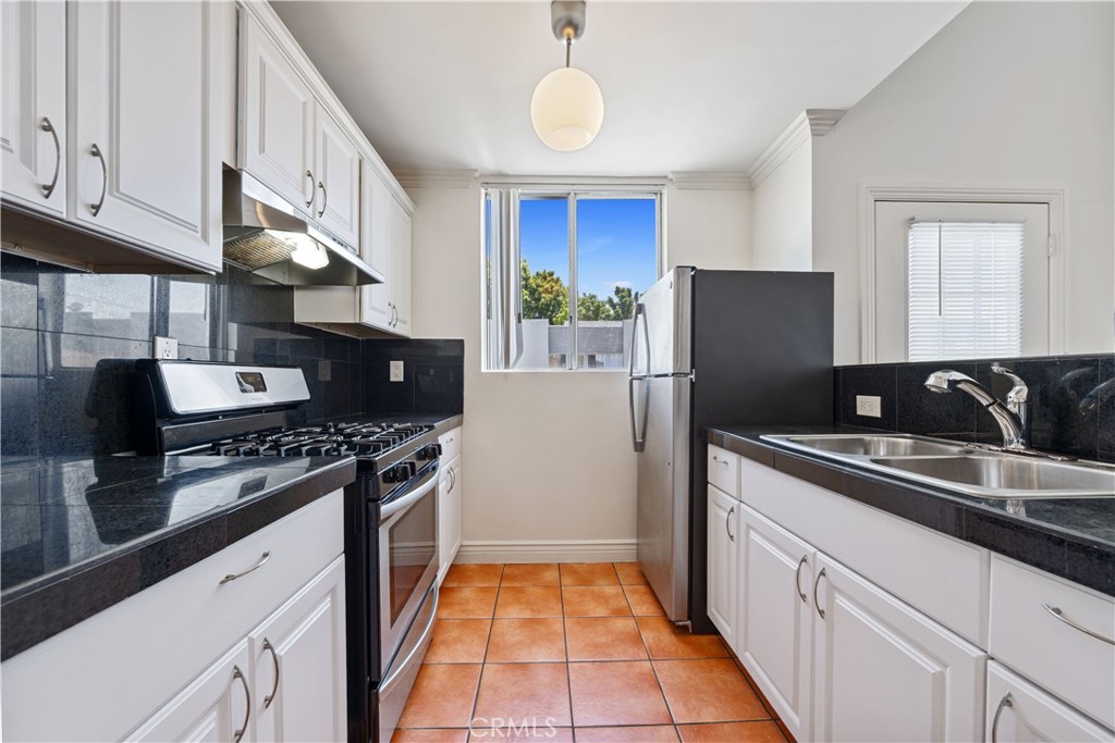 6042 Barton Property Photo 3
