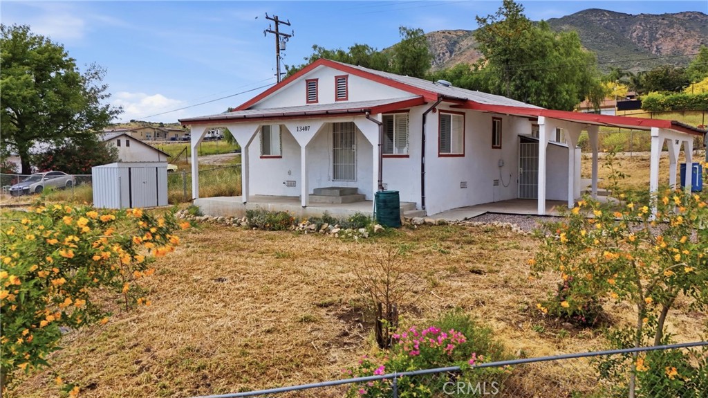 13407 Kagel Canyon Property Photo 1