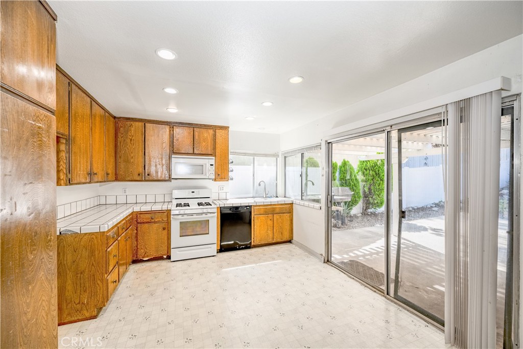 27440 Annette Jo Circle Property Photo 8