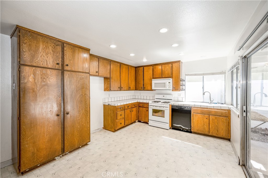 27440 Annette Jo Circle Property Photo 9