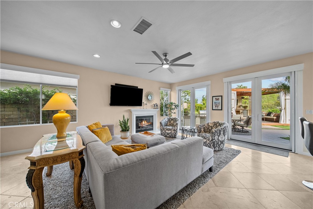 21634 Canyon Heights Circle Property Photo 13