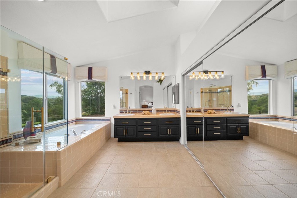 21634 Canyon Heights Circle Property Photo 42
