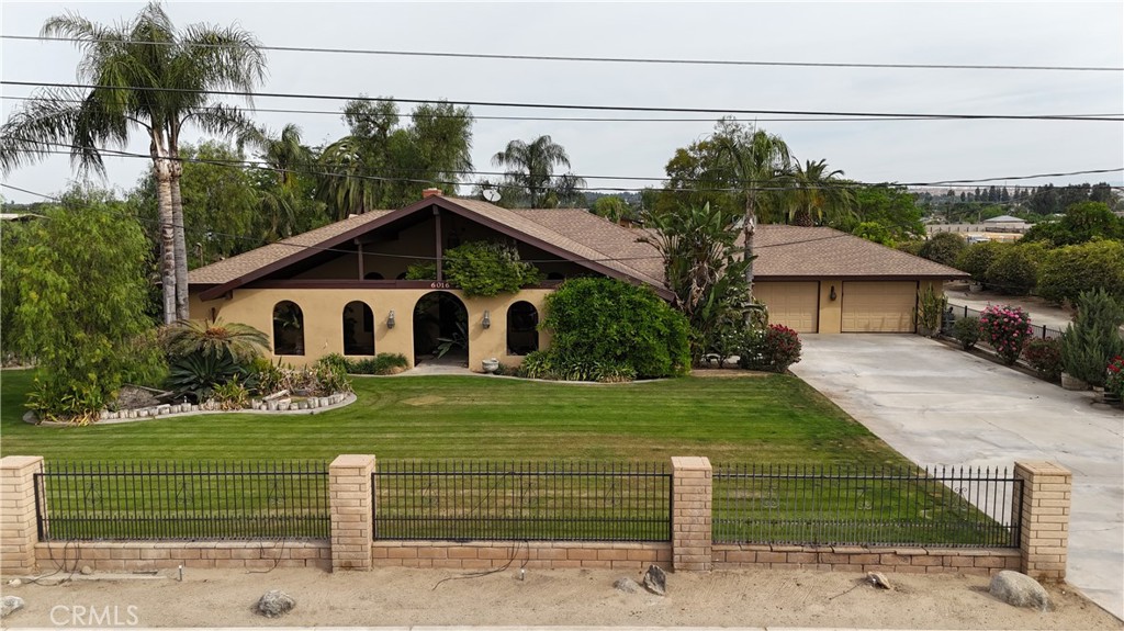 6016 E Texas Property Photo 1