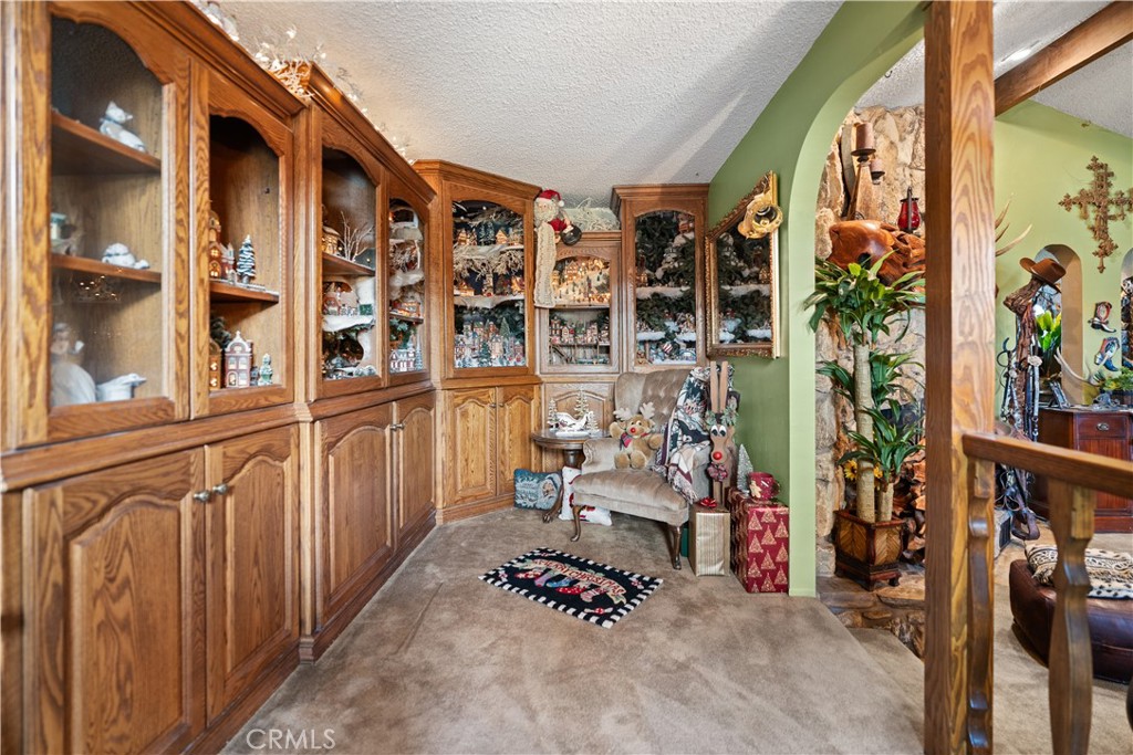 6016 E Texas Property Photo 4