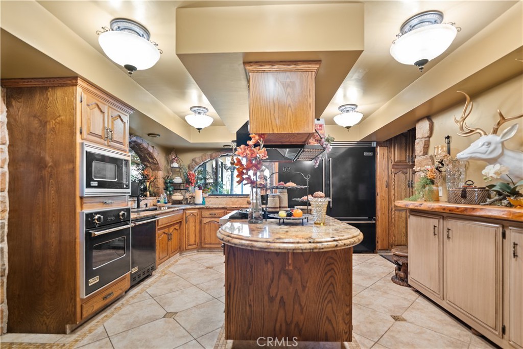 6016 E Texas Property Photo 6