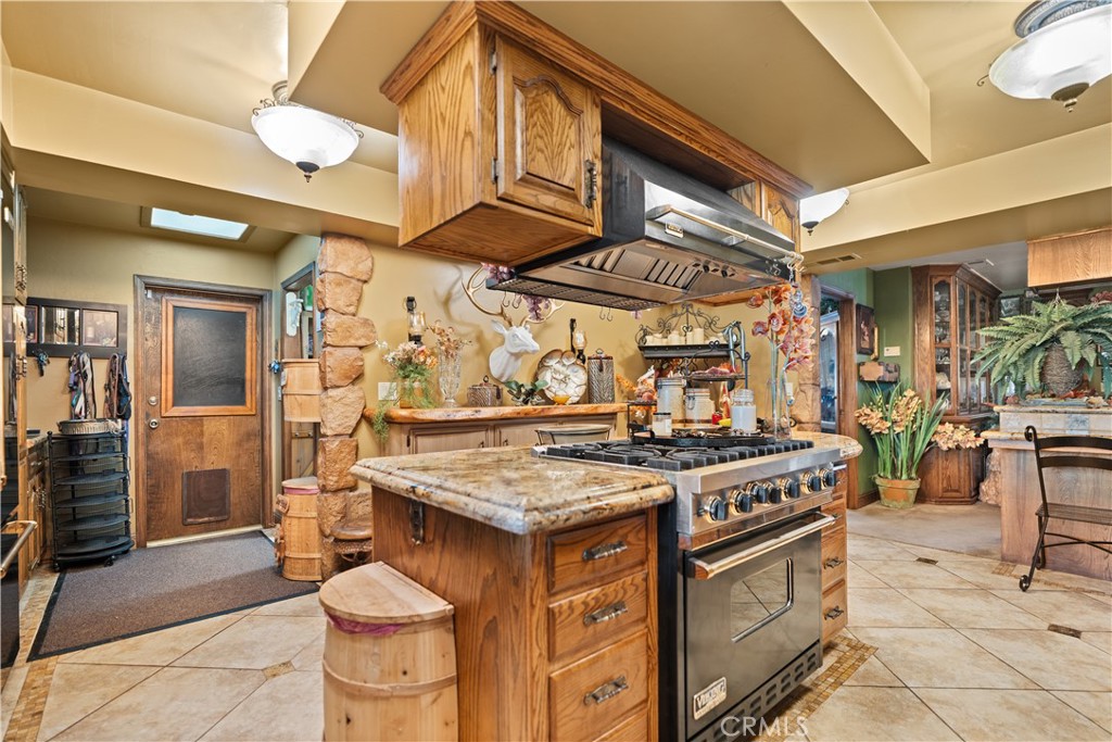 6016 E Texas Property Photo 7