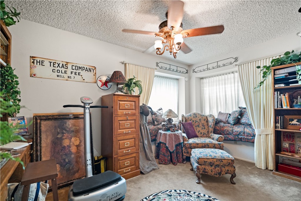6016 E Texas Property Photo 8