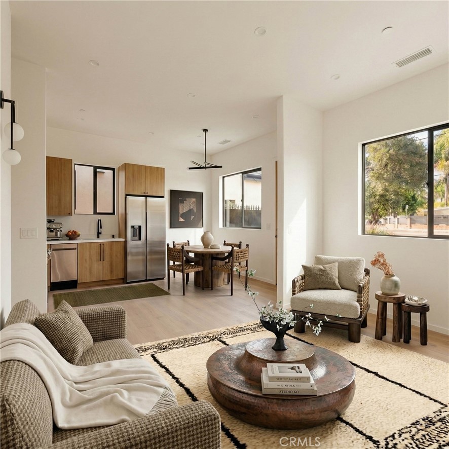 17852 Saticoy Street Property Photo 18
