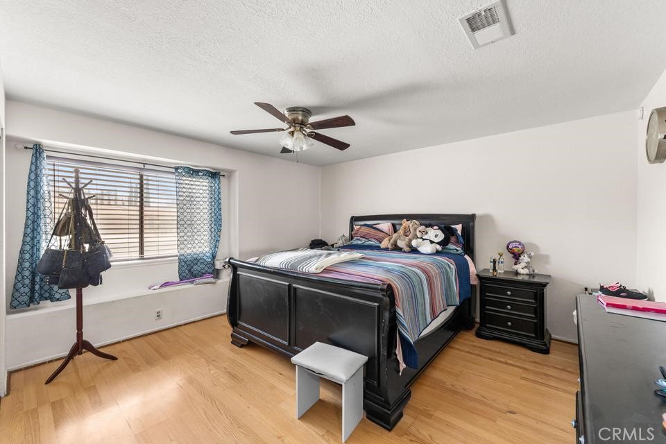 1827 Louise Property Photo 7