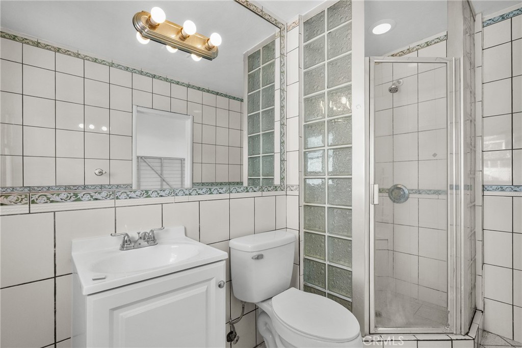 11337 Hayvenhurst Property Photo 48