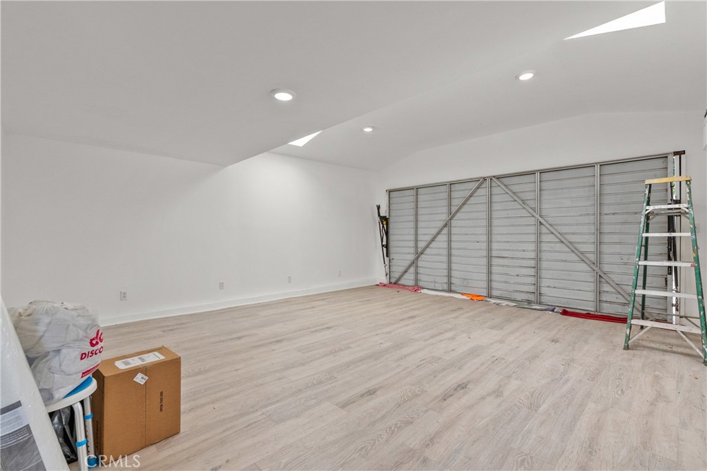 11337 Hayvenhurst Property Photo 51