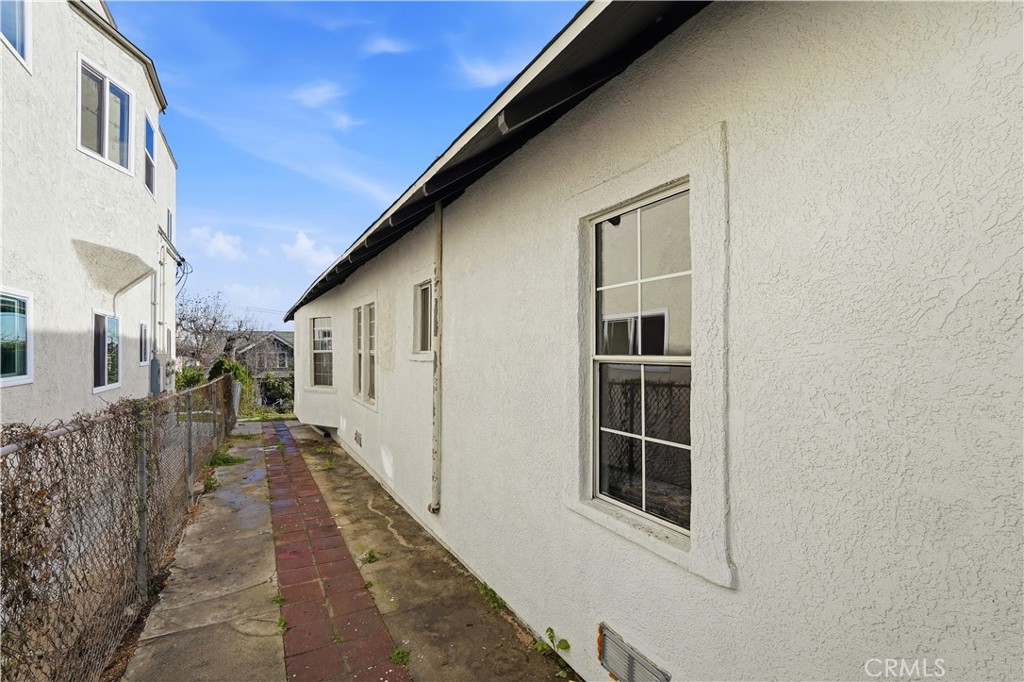 537 N Cummings Street Property Photo 30
