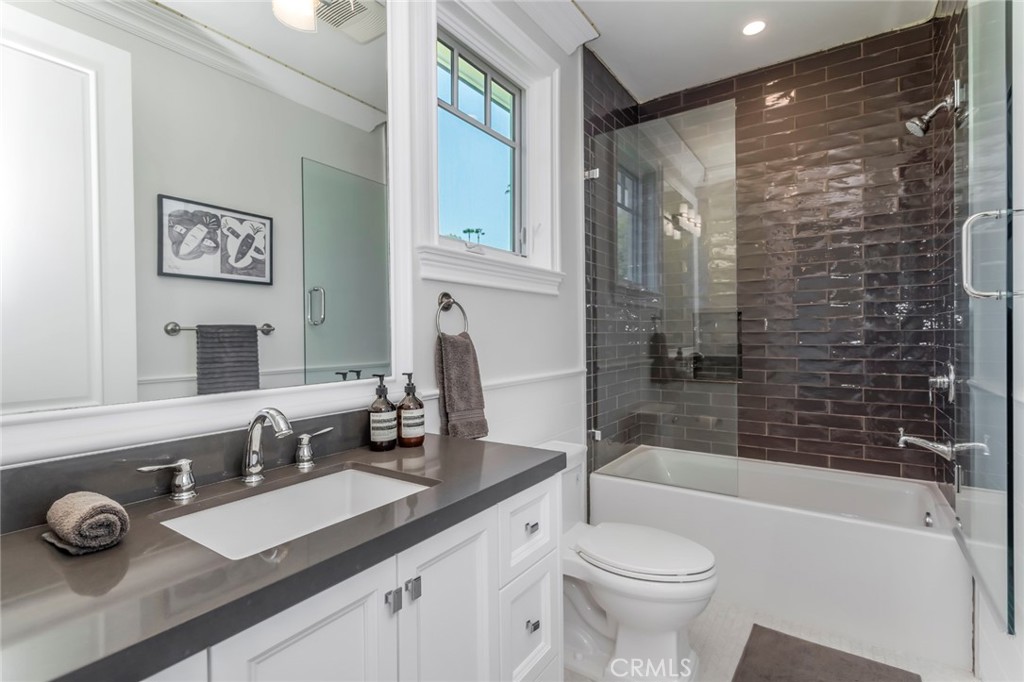 14234 Greenleaf Street Property Photo 42