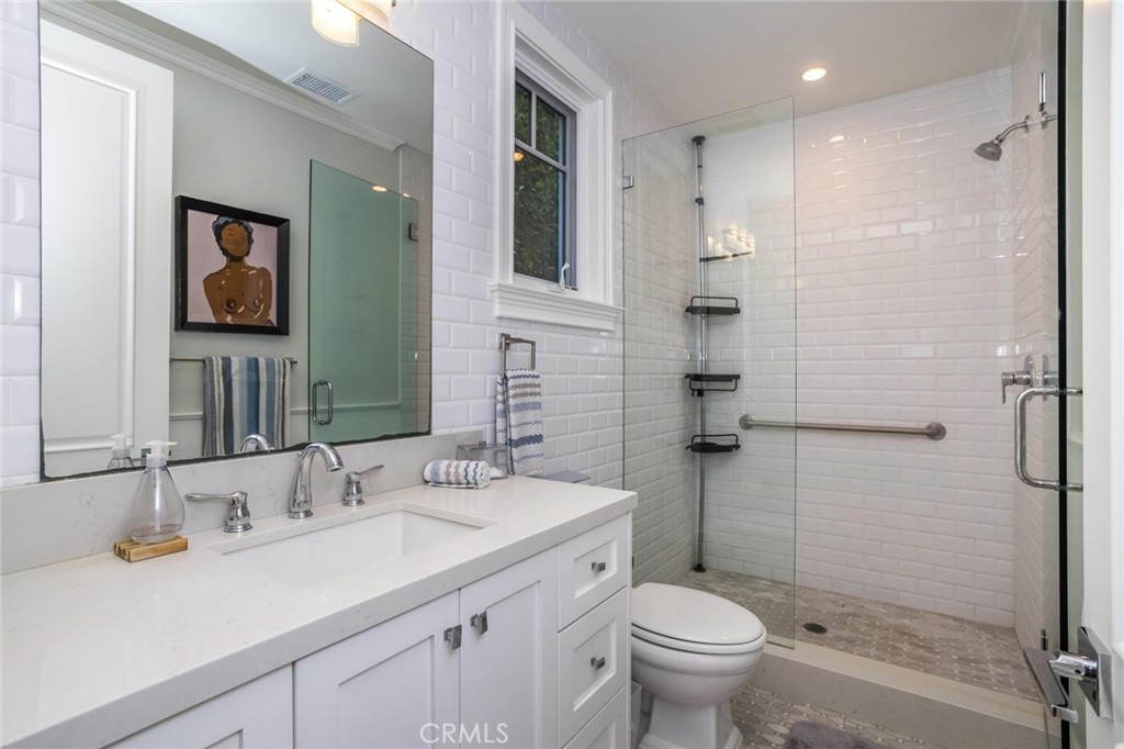 14234 Greenleaf Street Property Photo 44