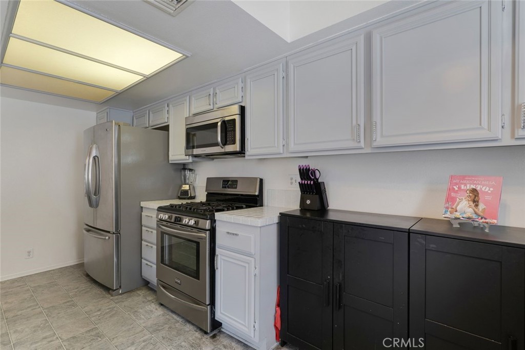 10231 Independence C17 Property Photo 15