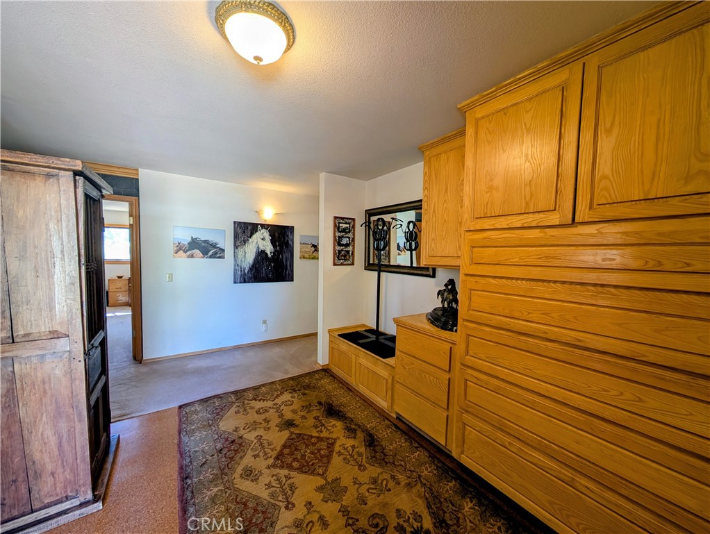 1575 Petersen Lane Property Photo 8