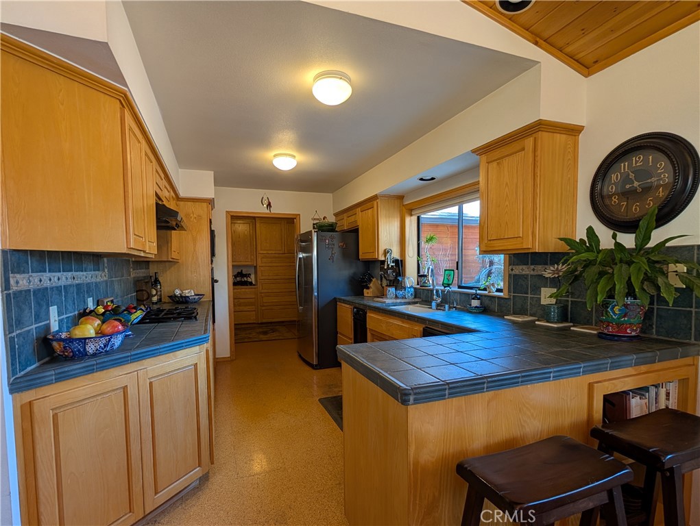 1575 Petersen Lane Property Photo 12