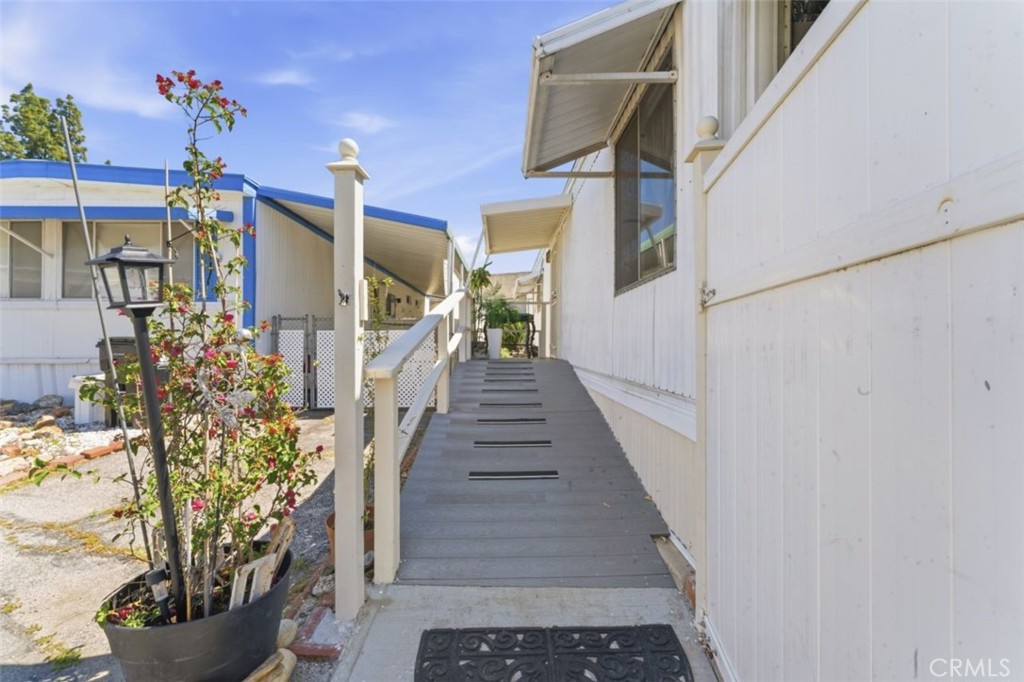 21001 Plummer 75 Property Photo 2