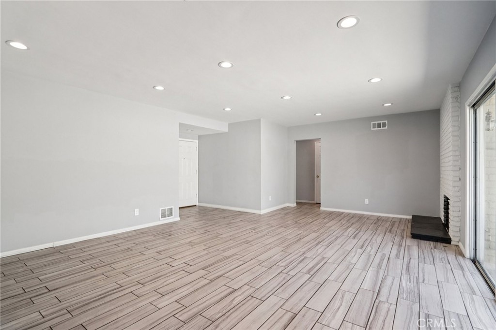 14657 Novice Street Property Photo 6