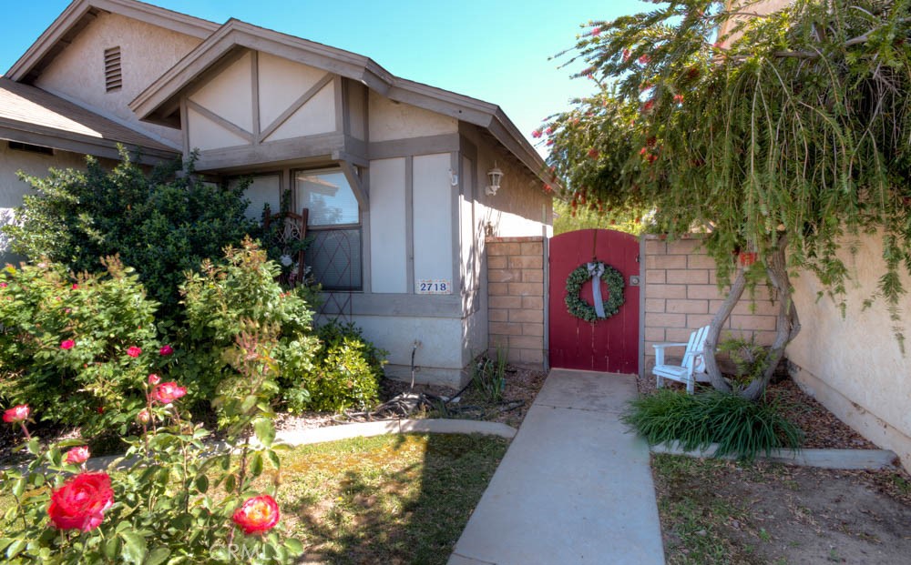 2718 E Avenue S Property Photo 6