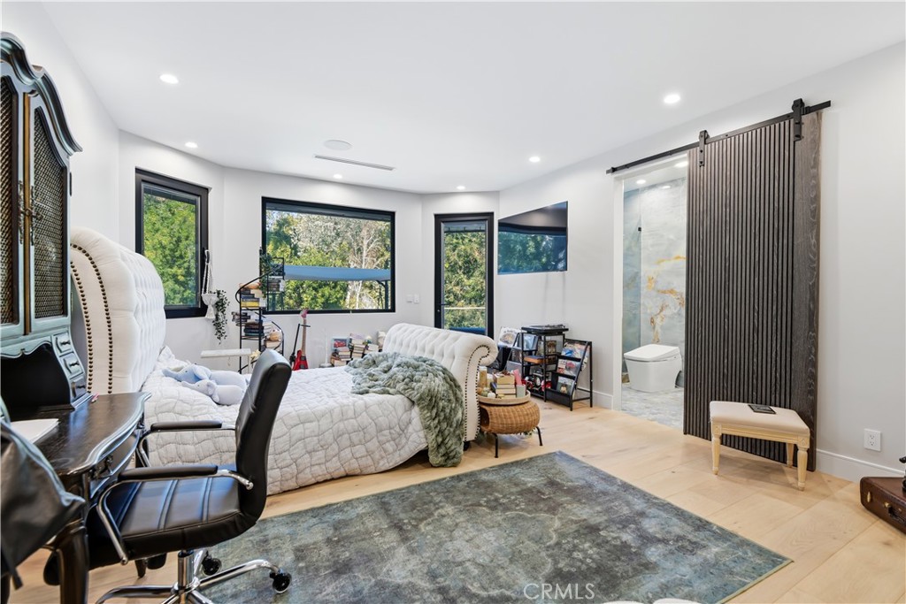 5428 Villawood Cir Property Photo 33