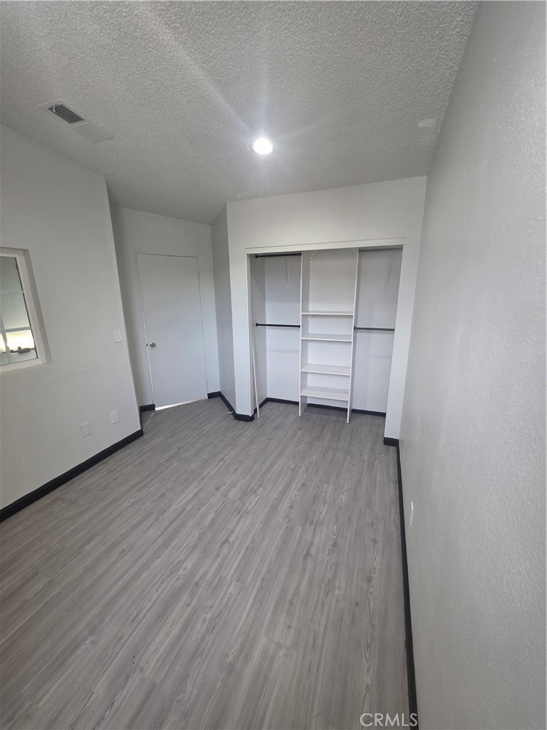 11150 Glenoaks 104 Property Photo 14